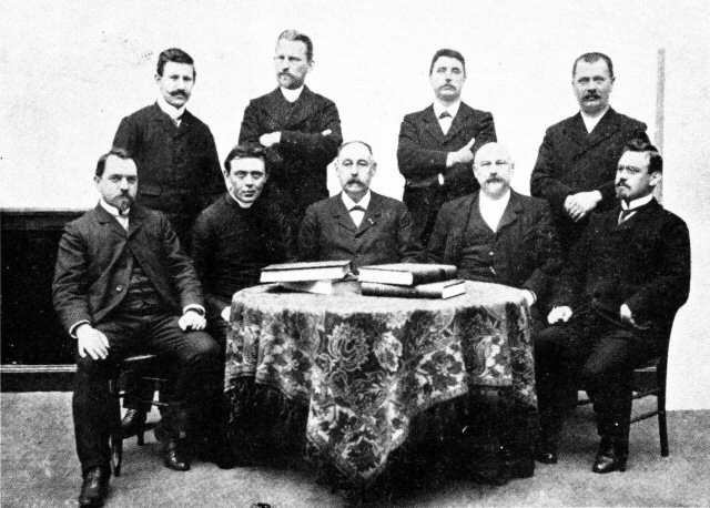 Athénée : Personnel enseignant en 1905