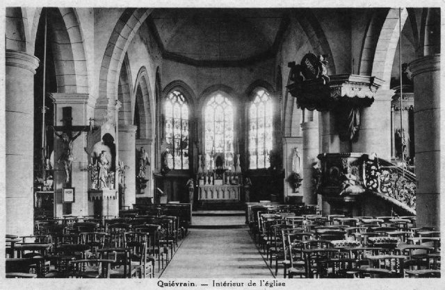 L'intérieur de l'Eglise (Carte oblitérée 1935)