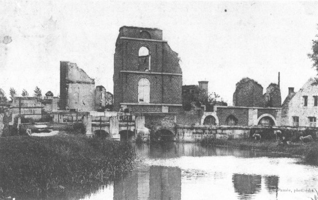 Ruines du Moulin (façade avant vers 1910)
